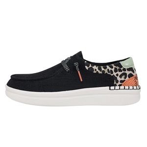 Wendy Rise Black Funk Size 11 HeyDudes EUC!